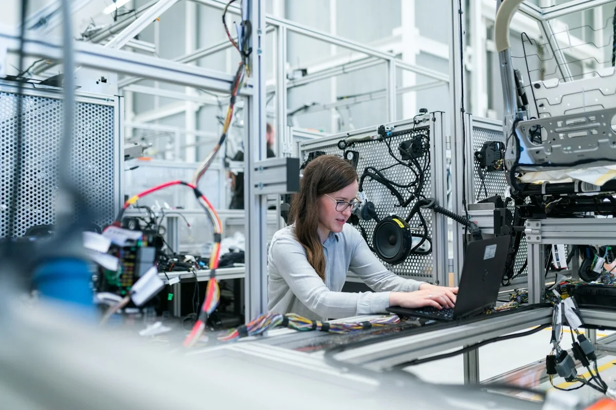 Product kitting and assembly services